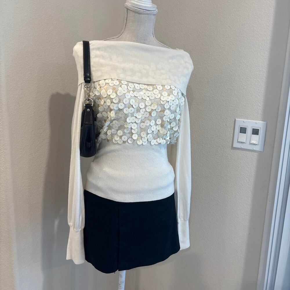 Ellen Tracy sequin off the shoulder top with long sleeves. Size petite large